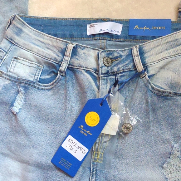 Jeans - Picture 3 of 3